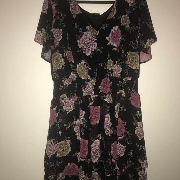 torrid Dresses & Skirts - Floral Cinched Waist Dress